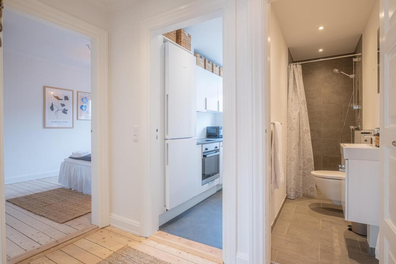 Newly Renovated 1-Bed Apartment In Ålborg Exterior foto