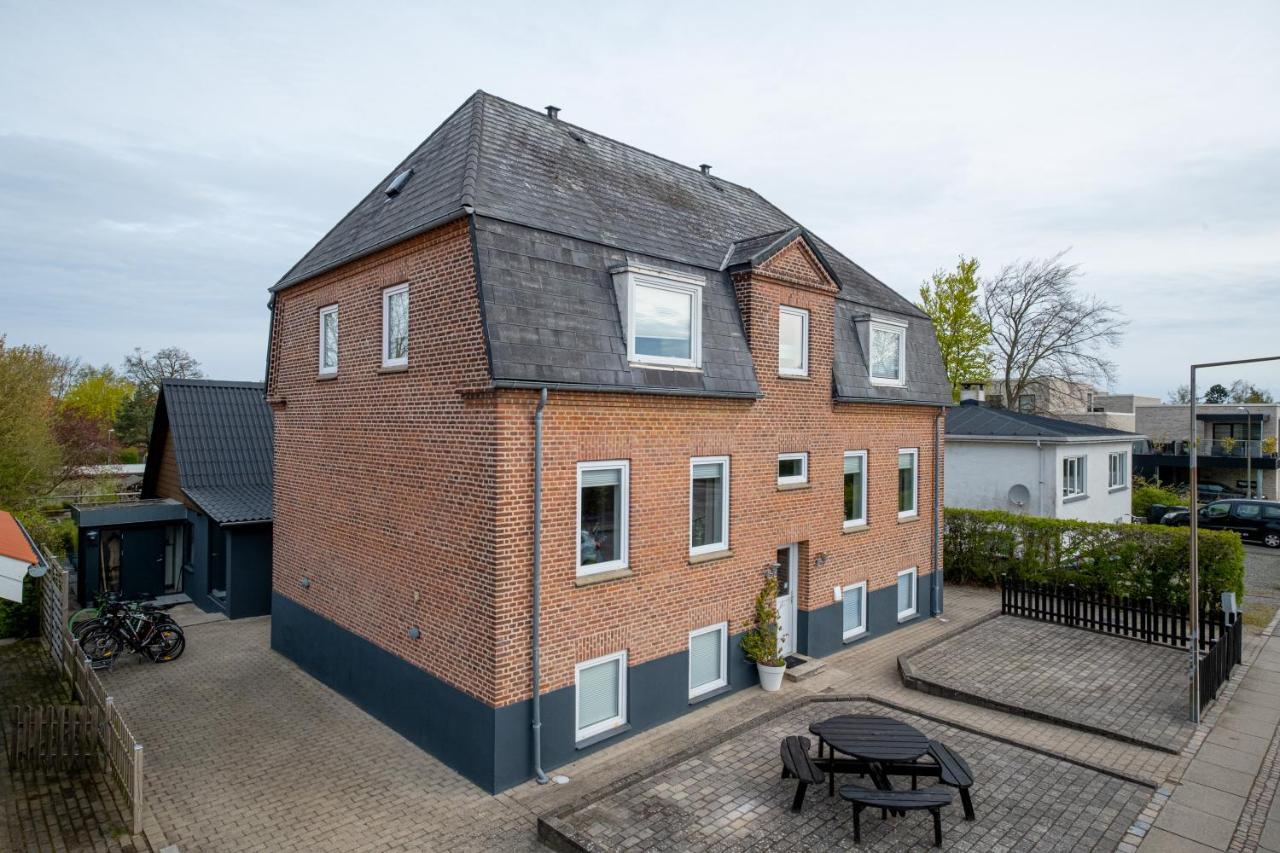 Newly Renovated 1-Bed Apartment In Ålborg Exterior foto