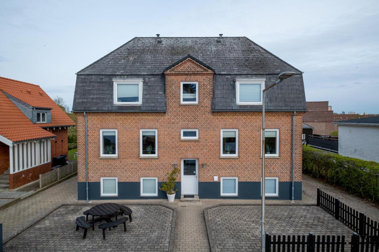 Newly Renovated 1-Bed Apartment In Ålborg Exterior foto